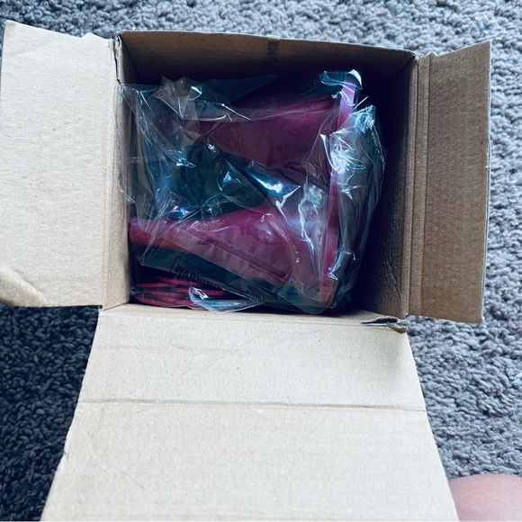 Betches x FabFitFun Purple Pink 6 Betchsicles Champagne Ice Pop Molds NWT - Picture 6 of 9